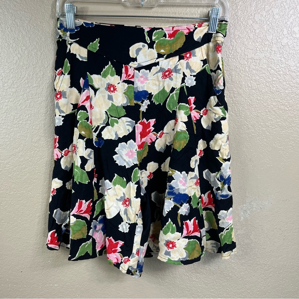 Kimchi Blue Floral High Waisted Culotte Shorts. - Picture 4 of 8